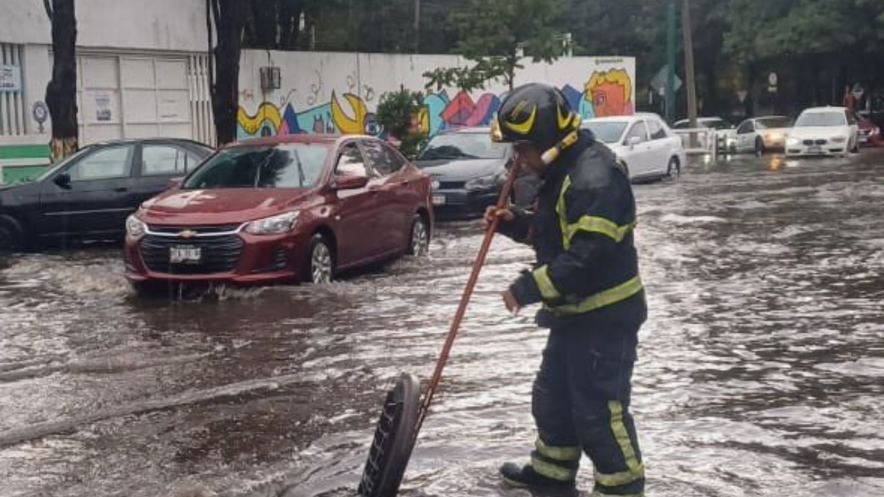 CDMX espera chubascos y lluvias fuertes a partir de las 21:00 horas