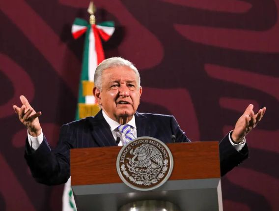 López Obrador acusa a jueces de invadir facultades del Congreso con fallos sobre reforma judicial