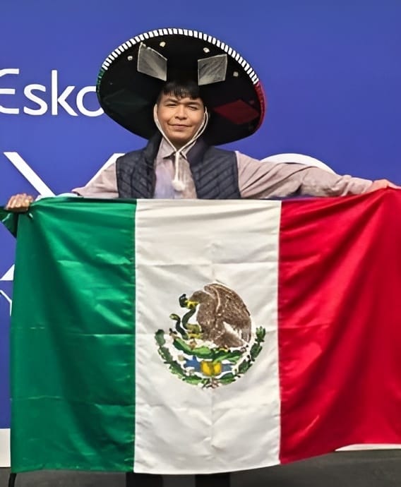 ESTUDIANTE MEXICANO GANA ORO EN FERIA CIENTÍFICA INTERNACIONAL