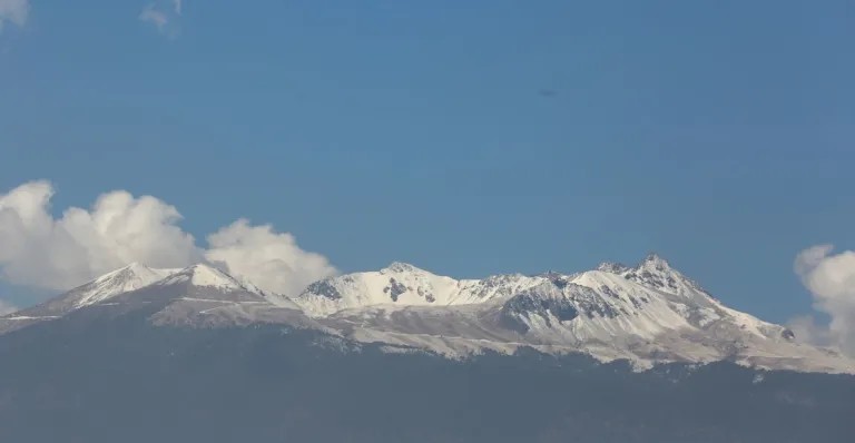 EL NEVADO DE TOLUCA CIERRA SUS PUERTAS POR MAL CLIMA, PERO SU BELLEZA SIGUE BRILLANDO.