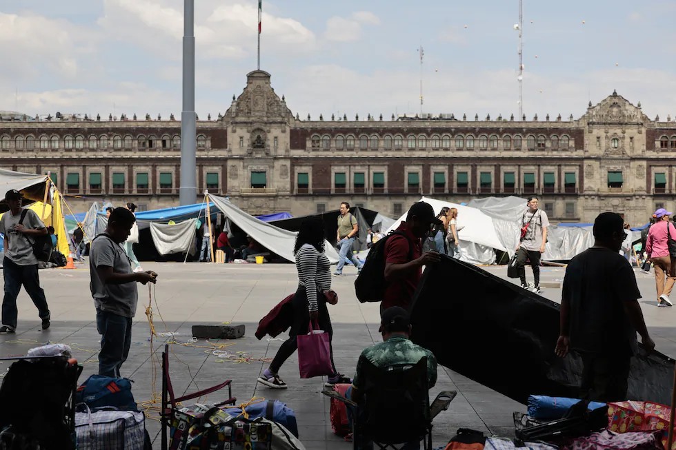 CNTE LEVANTA PLANTÓN, PERO ADVIERTE: “VOLVEREMOS”