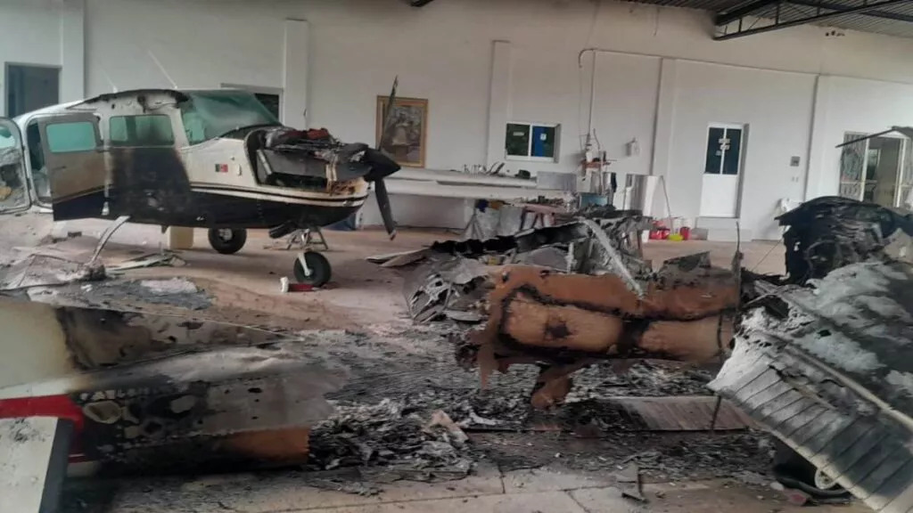 Domingo de drones y bloqueos en Michoacán