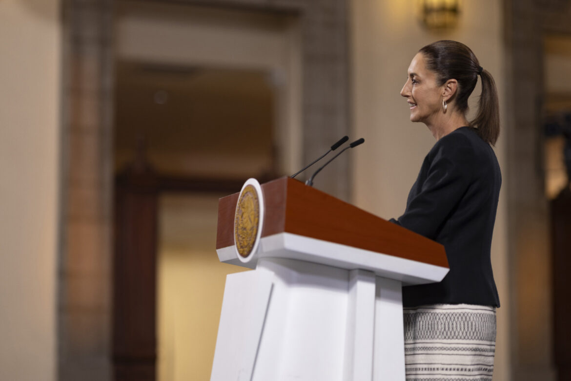 Sheinbaum niega filtración oficial de datos del SAT sobre Adán Augusto