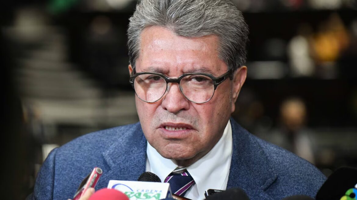 Monreal arremete contra oposición por exigir reactivación del FONDEN