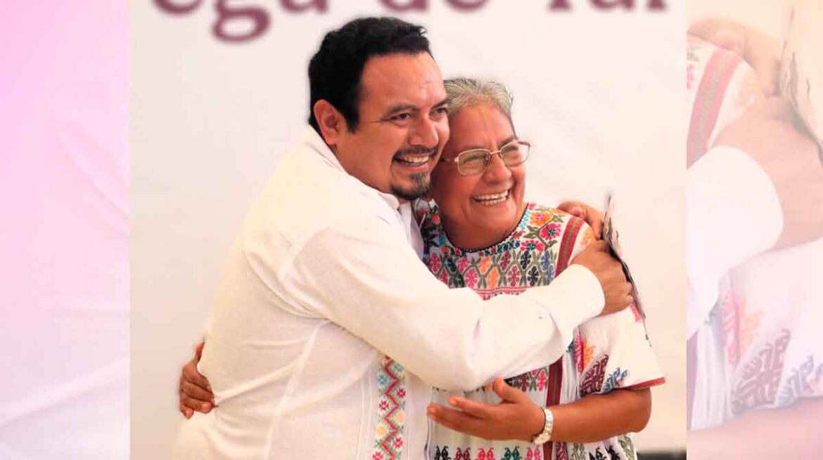 Programas del Bienestar impulsados por Iván Hernández Díaz fortalecen el liderazgo de mujeres guerrerenses de 60 a 64 años en el arte, el deporte y el activismo social.