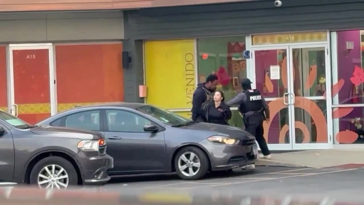 Agentes de ICE irrumpen en kínder de Chicago: arrestan a maestra mexicana y aterrorizan a niños