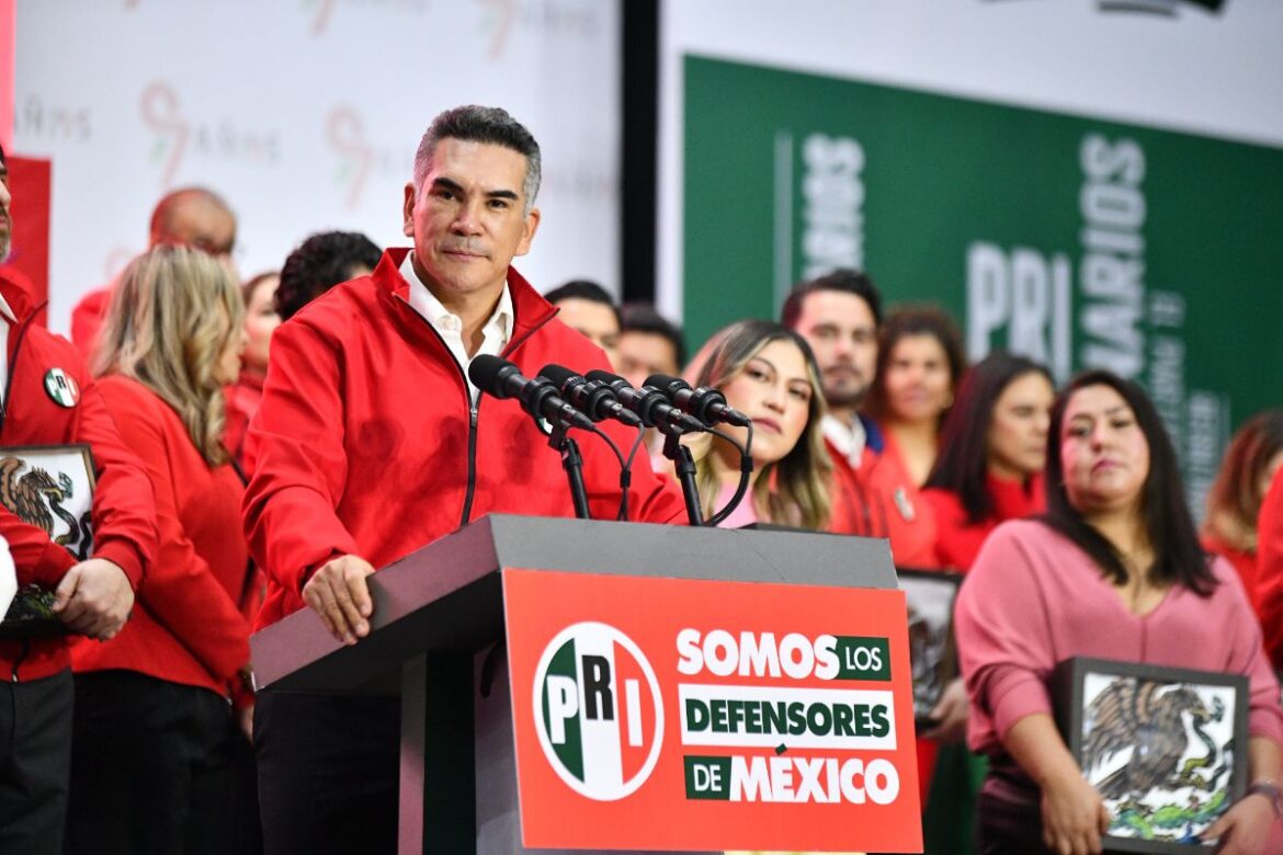 PRI lanza red ‘Defensores de México’ con Rosario Robles al frente; Sheinbaum ironiza sobre el nombramiento