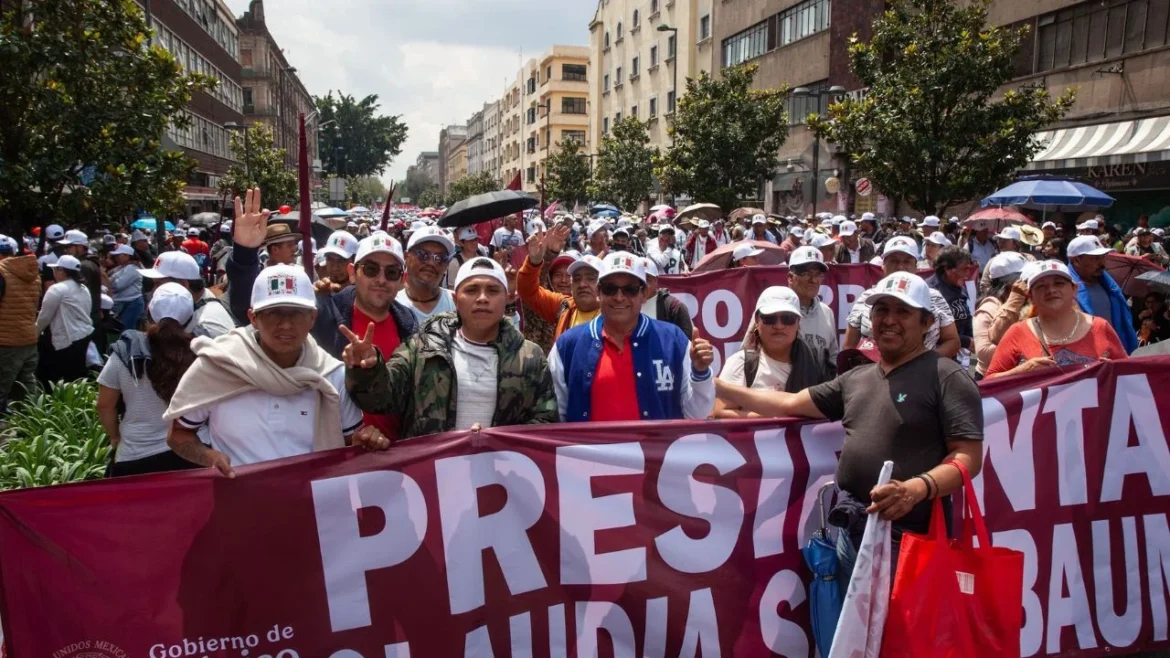 CNTE inicia paro nacional de 72 horas y marcha en la CDMX exigiendo aumento salarial del 100%