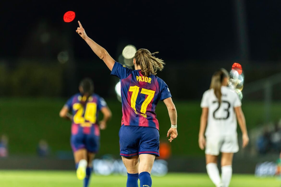 El Barcelona femenino golea 3-0 al Real Madrid y amplía su ventaja a 13 puntos en Liga F