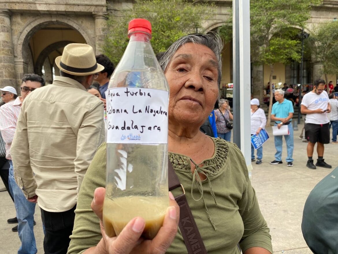 Destituyen al director del SIAPA tras crisis de agua turbia en Guadalajara