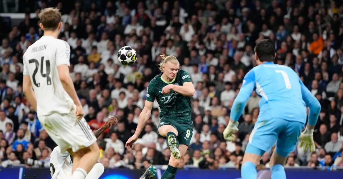 Champions League define clasificados en octavos; Efraín Juárez justifica gesto polémico