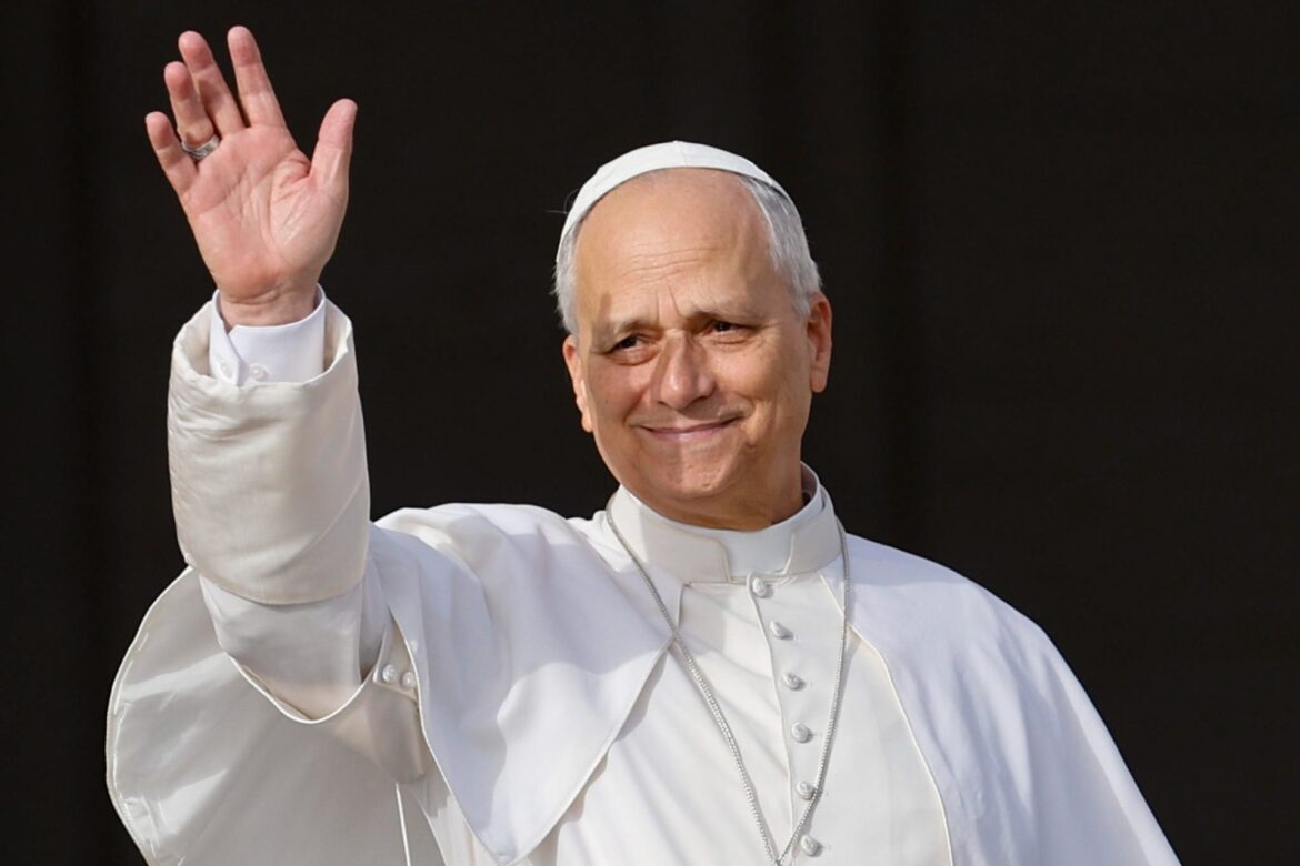 Papa León XIV abandona la Casa Santa Marta y se instala en el Palacio Apostólico del Vaticano