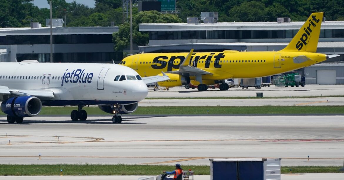 Crisis en TSA por falta de pago amenaza con cerrar aeropuertos en EE.UU.