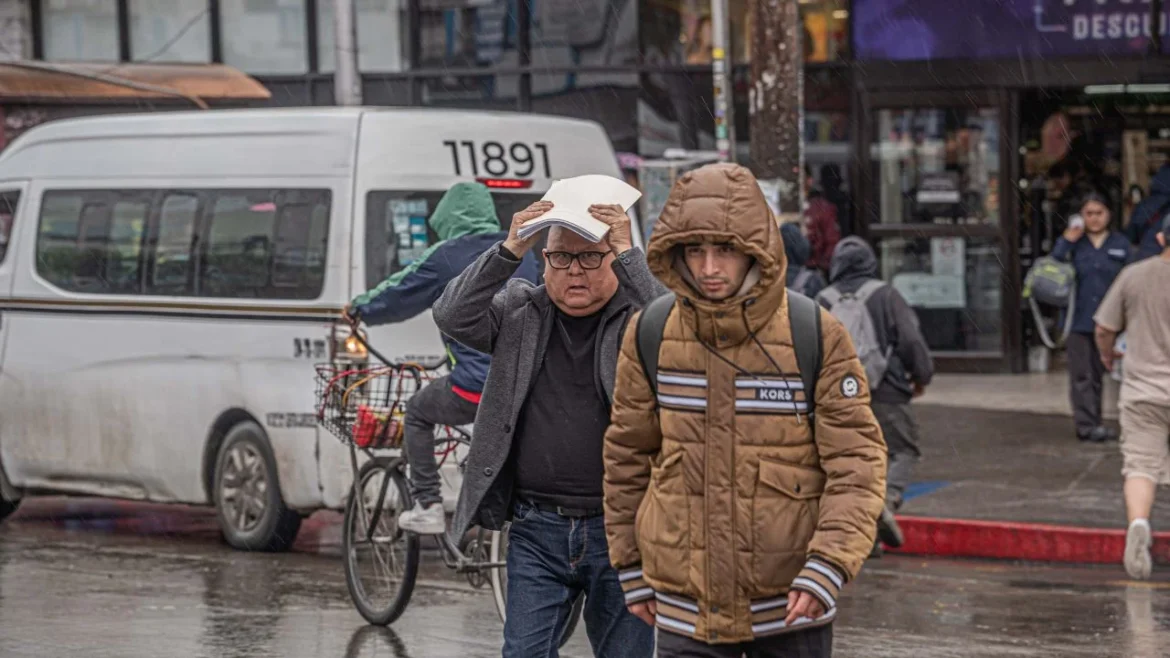 México enfrenta contraste climático extremo: Frente Frío 41 y ola de calor simultánea