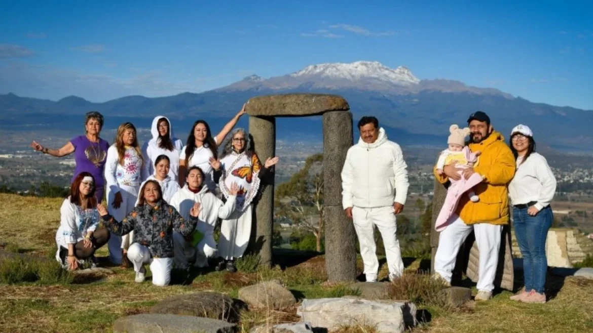 Más de 15 mil personas presencian el descenso de Kukulcán en Chichén Itzá durante el equinoccio