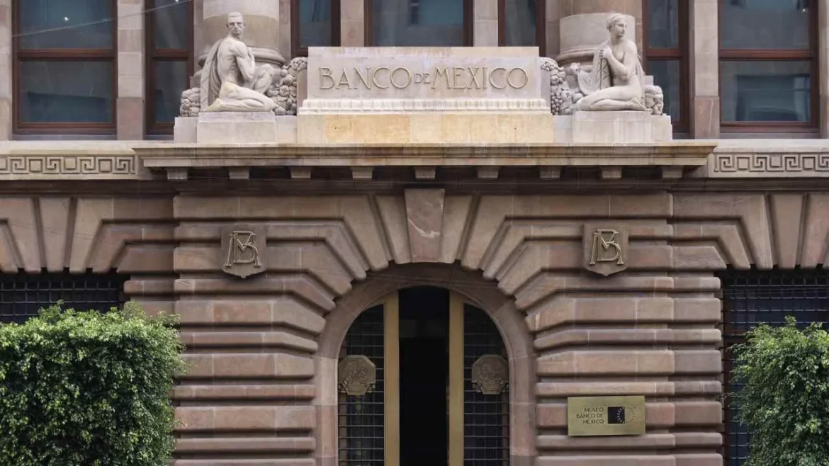 Banxico recorta tasa de interés en medio de rebote inflacionario y división interna