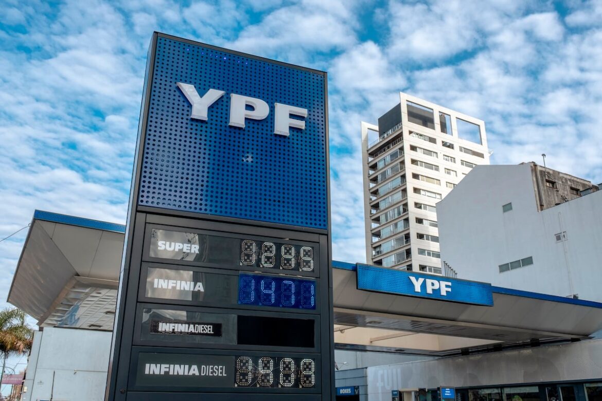 Corte de Apelaciones de Nueva York revoca fallo que ordenaba a Argentina pagar más de 16.000 millones de dólares por expropiación de YPF