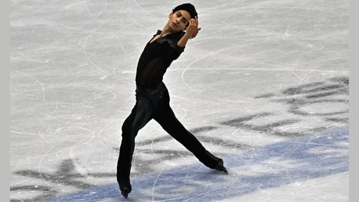 Donovan Carrillo suma 79.65 puntos en programa corto del Mundial de Patinaje Artístico