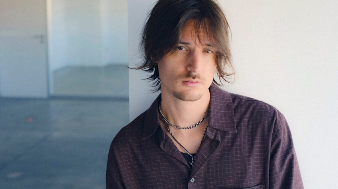 EE. UU. iza su bandera en Caracas tras siete años, restableciendo relaciones diplomáticas con Venezuela