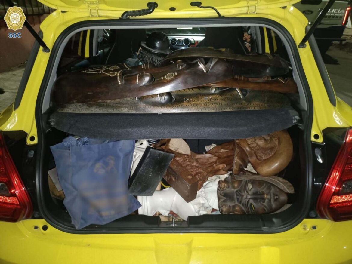 SSC de Ciudad de México recupera arte valuado en medio millón de pesos y tarjetas de colección