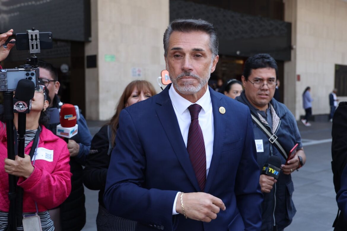 Polémica en San Lázaro por retorno de Sergio Mayer y disputa de curul