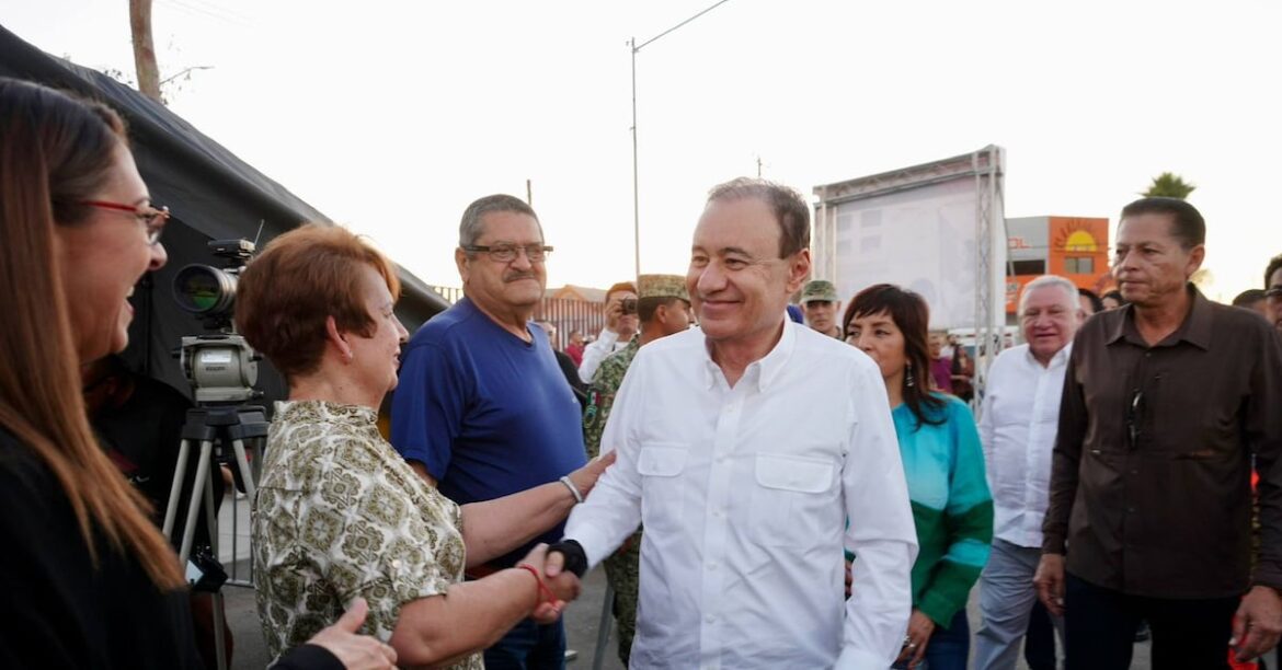 Presuntos agentes de la Guardia Nacional allanan consultorio médico en Tijuana, mientras Aviación Naval celebra centenario