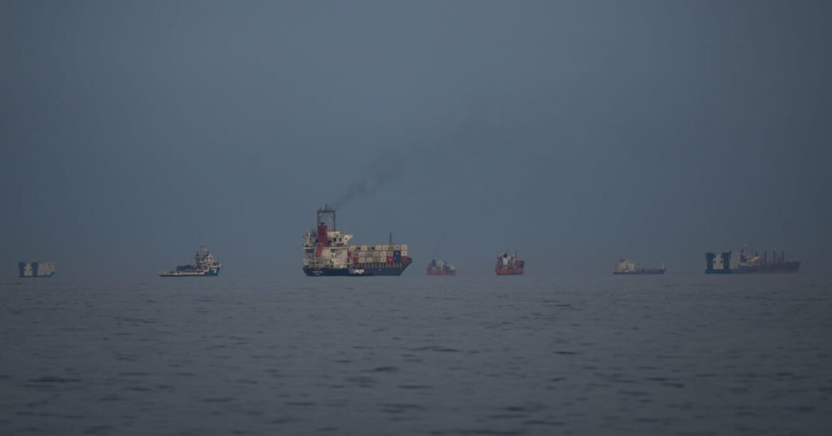 Metales preciosos y petróleo registran volatilidad en mercados internacionales