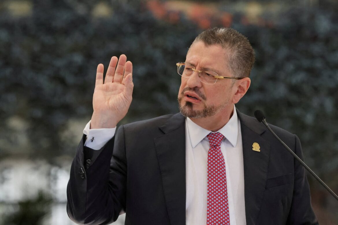 Costa Rica cierra embajada en Cuba por crisis de derechos humanos