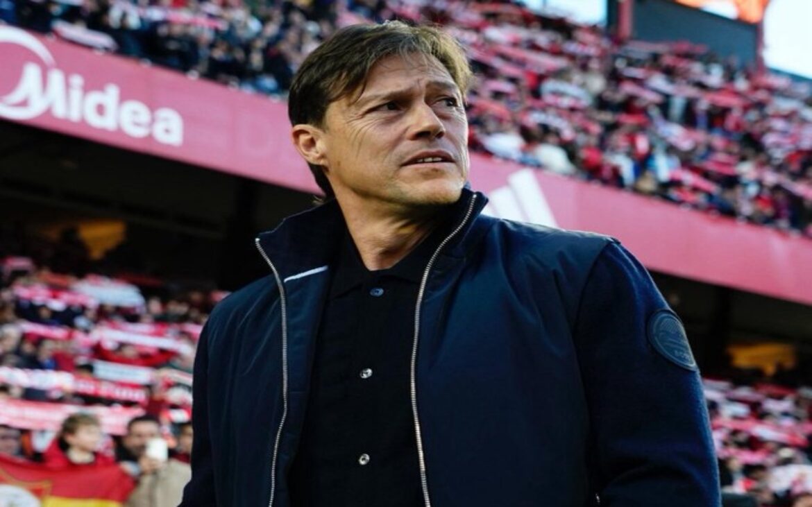 Sevilla destituye a Matías Almeyda tras caer a la posición 16 y tener la peor defensa de LaLiga