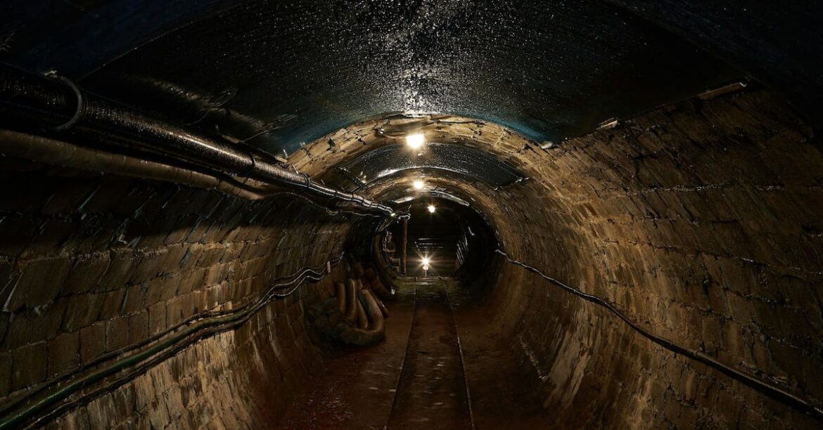 Derrumbe en mina de Sinaloa deja cuatro trabajadores atrapados