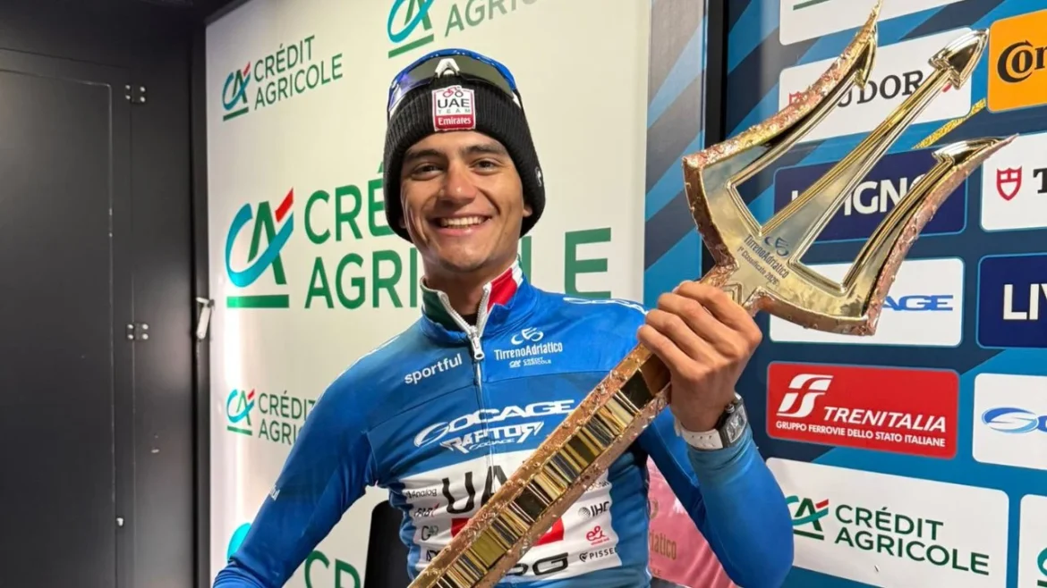 Isaac del Toro hace historia como primer mexicano en ganar la Tirreno-Adriático 2026
