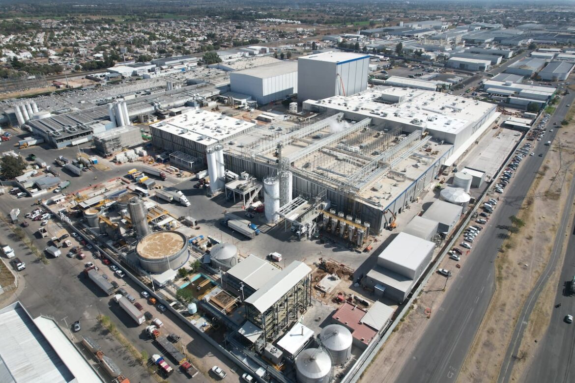 PepsiCo inaugura planta tecnológica en Celaya mientras ajusta precios de snacks