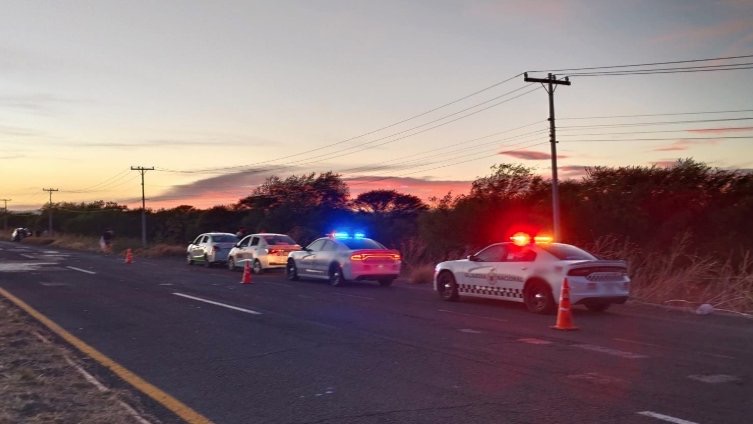 Tres jóvenes de Gómez Palacio mueren en volcadura al regresar de Mazatlán