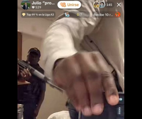 Embajada de México atiende caso de periodistas detenidos en Sudáfrica