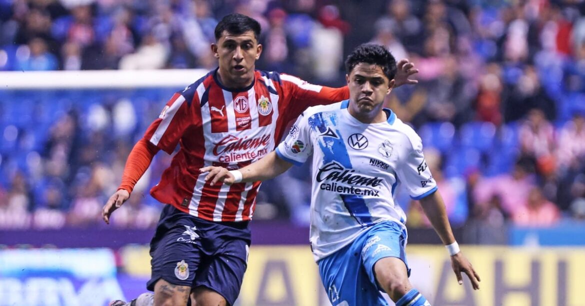 Chivas golea 5-0 al Puebla y se afianza como líder del Clausura 2026