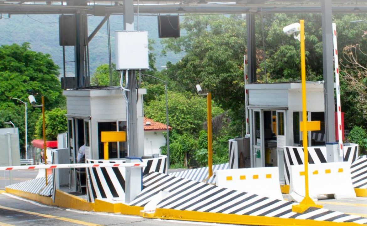 Capufe incrementa tarifas de peaje en autopistas del centro del país