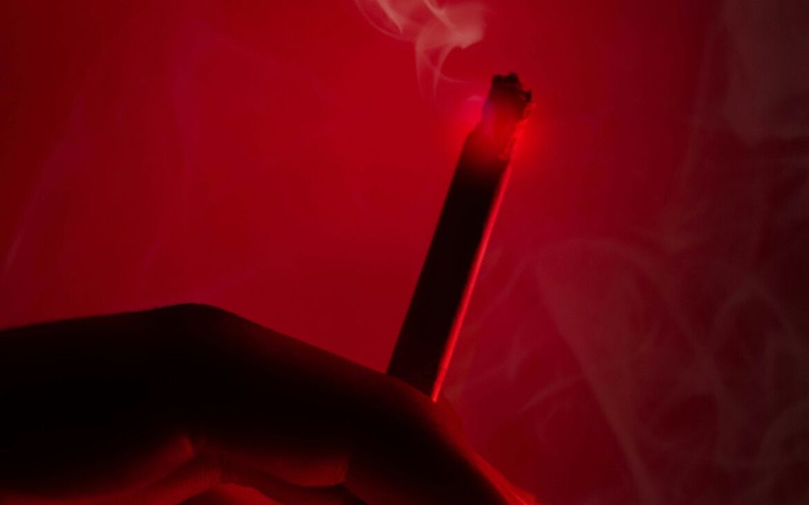 Mercado ilegal de cigarros en México alcanzó 23.3% del consumo total en 2025