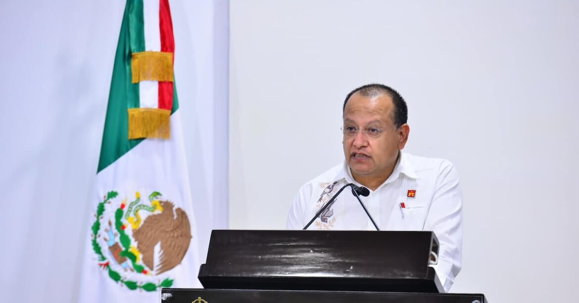 Diputado del PT en Tabasco compara el cuidado de los caballos con el de las mujeres y genera críticas