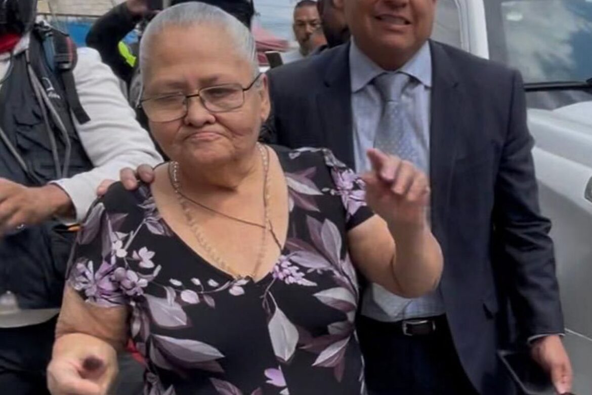 Doña Carlota obtiene prisión domiciliaria tras ser procesada por homicidio en Chalco