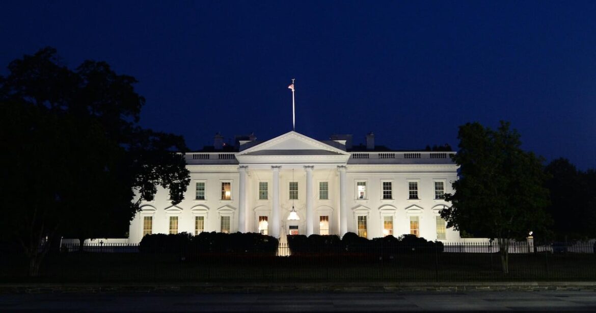 Tregua frágil entre Irán y EE.UU.: Washington condiciona acuerdo a apertura de Ormuz mientras Irán denuncia violaciones