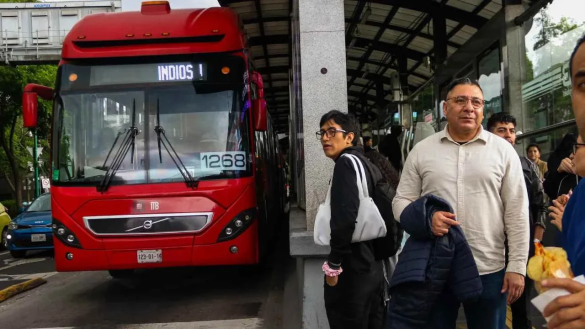 Activan Alerta Amarilla por lluvias y modifican servicio de Metrobús en la CDMX