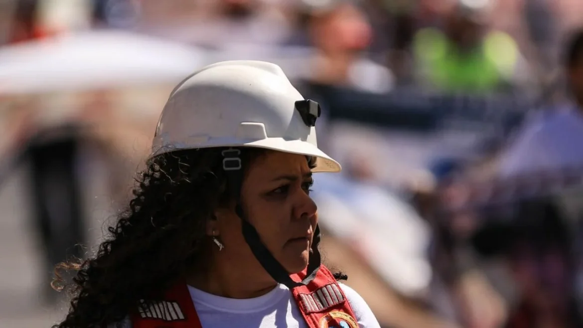 Atentado deja cuatro policías muertos en Escuinapa y continúan labores de rescate en mina de Sinaloa