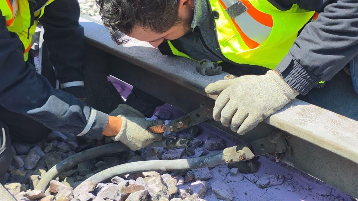 Reportan altas aglomeraciones y fallas técnicas en múltiples líneas del Metro CDMX