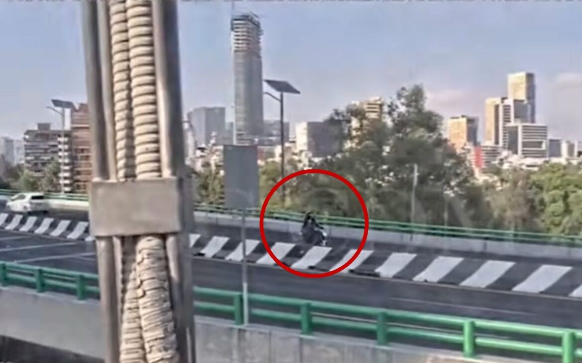 Reportan choque con amputado en Iztapalapa y muerte tras persecución en Periférico