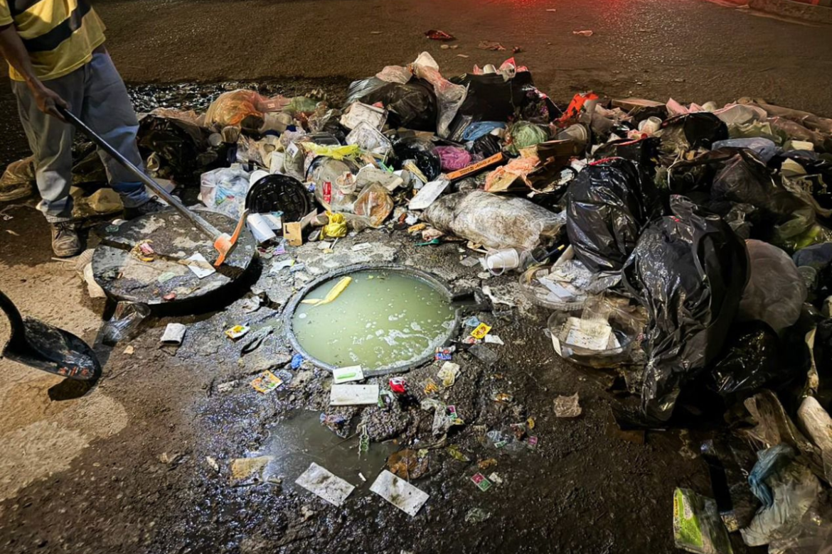 Inundaciones de aguas negras afectan colonias de Torreón y Gómez Palacio por fallas en drenaje