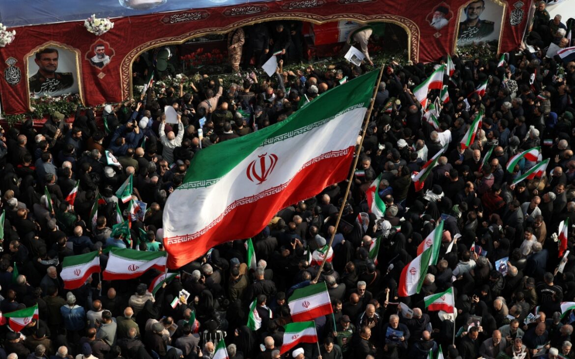 Trump da ultimátum de 48 horas a Irán; Teherán responde con amenazas de ataques devastadores