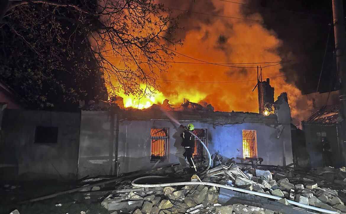 Rusia y Ucrania se acusan mutuamente de violar la tregua pascual de 32 horas
