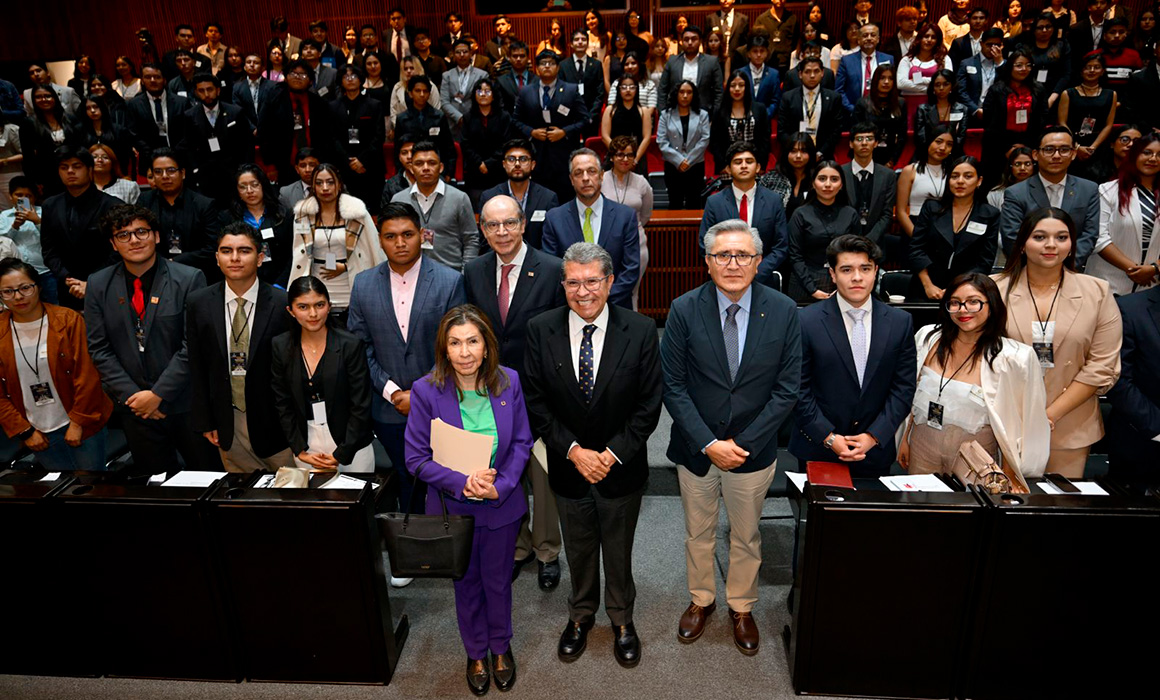 Ausentismo docente en bachillerato de la UNAM y nuevas plazas para centros de investigación