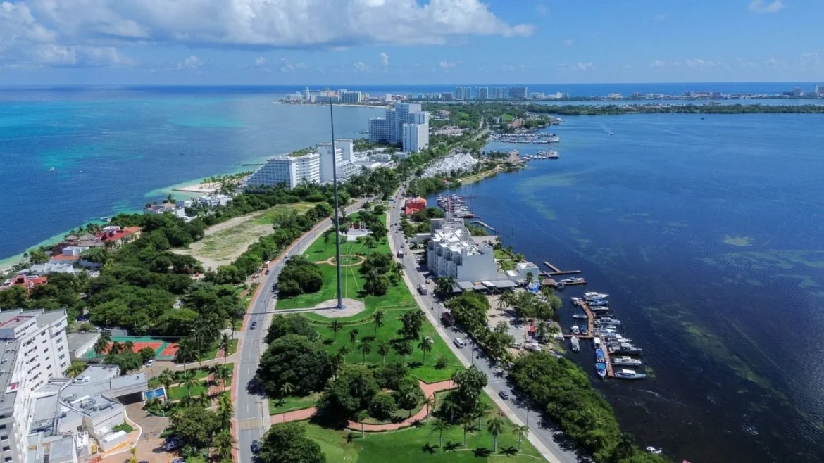 Reporta Sheinbaum 80% de ocupación hotelera en Semana Santa pese al derrame; anuncia Observatorio del Golfo