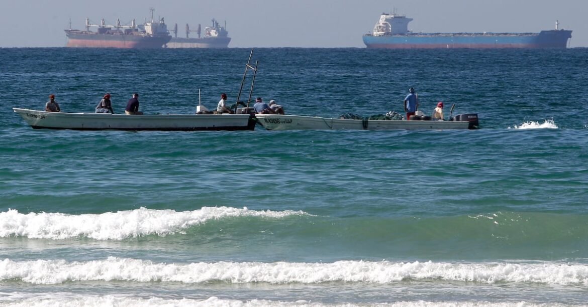 Trump anuncia rescate de piloto en Irán; Teherán desmiente y reporta destrucción de aeronaves